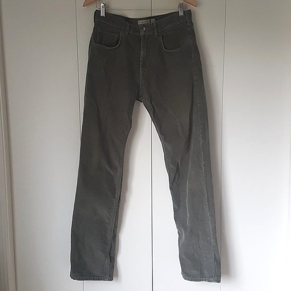 Patagonia Other - Patagonia 31 x 32 men's corduroy pants | green